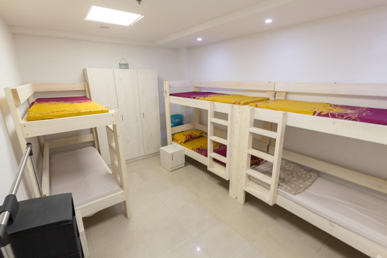 Mevaser - Christian Hostel Ришон ле Цион Екстериор снимка