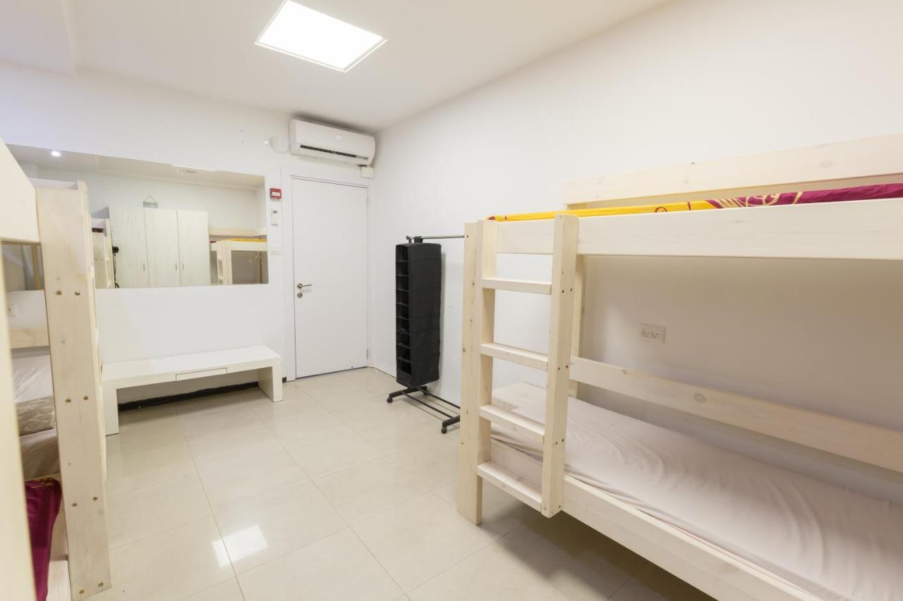 Mevaser - Christian Hostel Ришон ле Цион Екстериор снимка