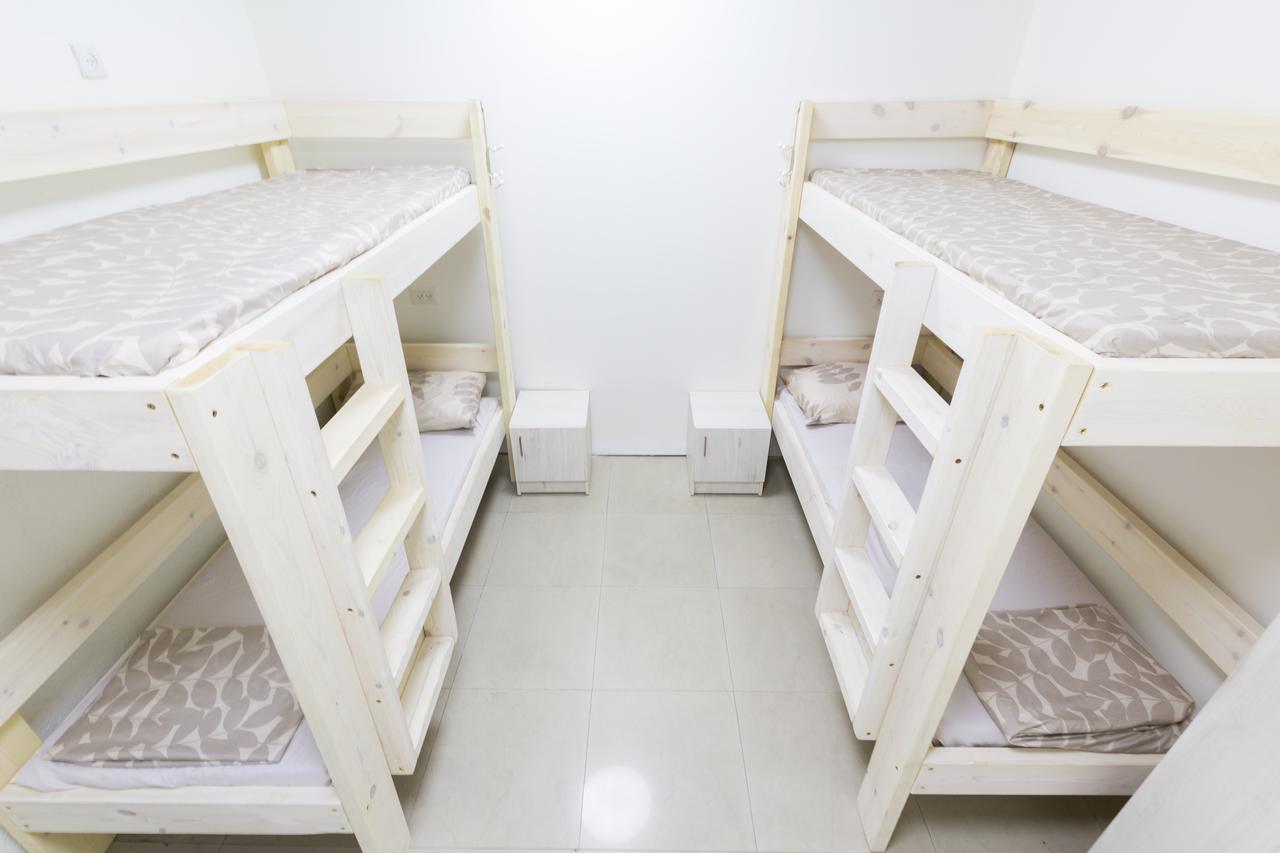 Mevaser - Christian Hostel Ришон ле Цион Екстериор снимка