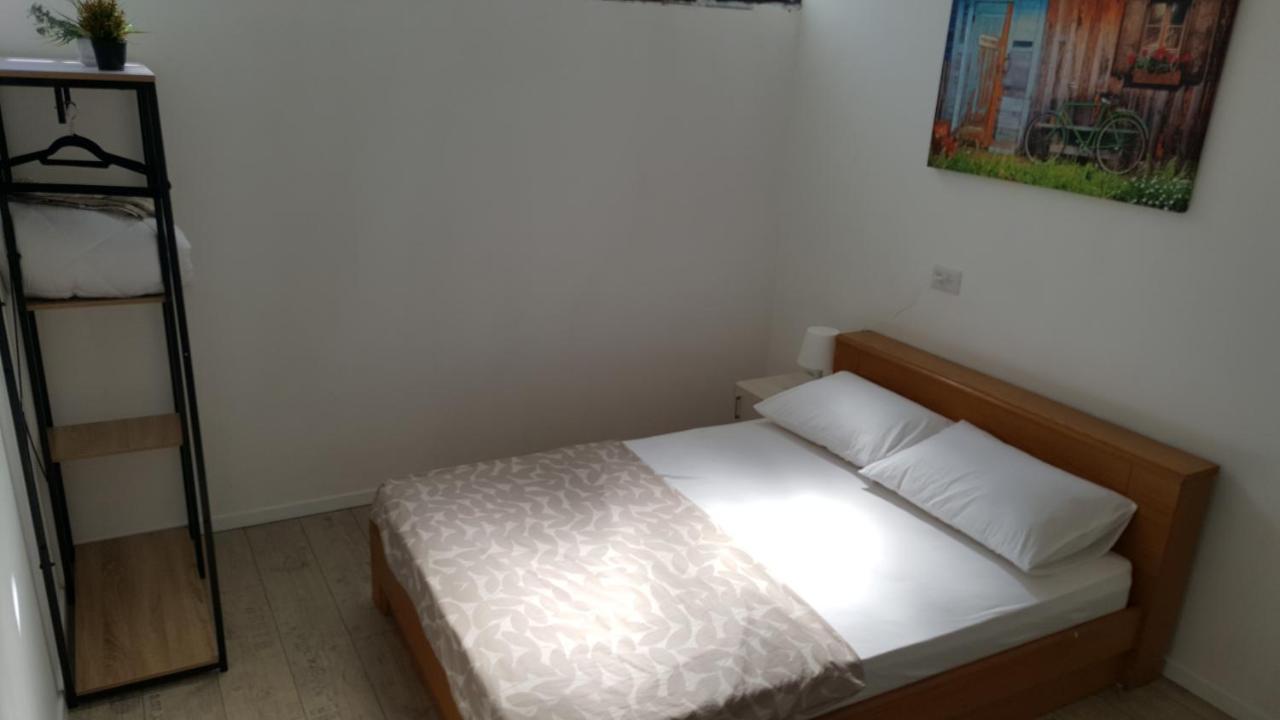 Mevaser - Christian Hostel Ришон ле Цион Екстериор снимка